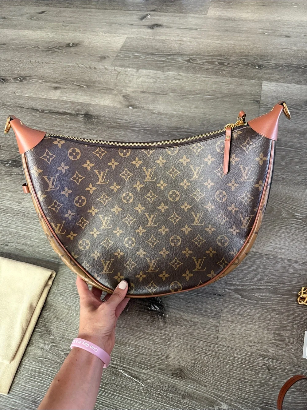 Louis Vuitton excellent louis